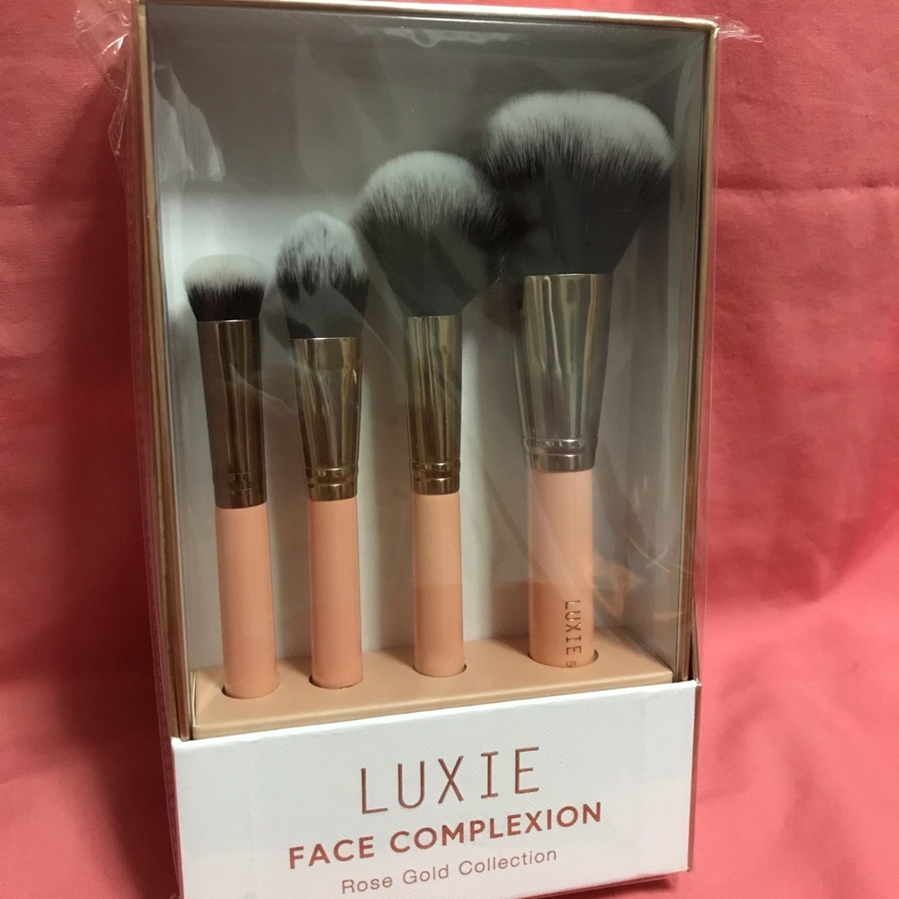 Luxie Face Complexion Brush Set